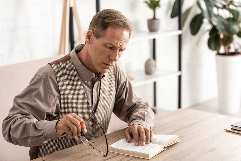aging-eyesight-changes-whats-normal-and-when-to-worry
